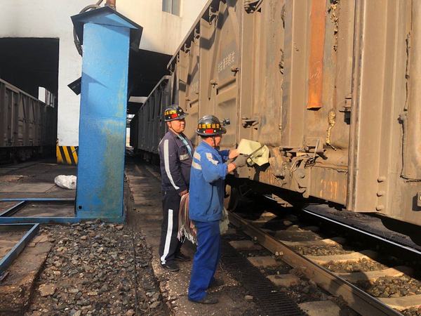 陜煤建設(shè)洗選煤運(yùn)營(yíng)公司檸條塔運(yùn)營(yíng)項(xiàng)目部扎實(shí)開(kāi)展“提高效益 節(jié)約成本”工作