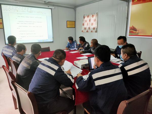 陜煤建設(shè)洗選煤運(yùn)營公司安裝第二項(xiàng)目部:時(shí)刻繃緊安全生產(chǎn)弦