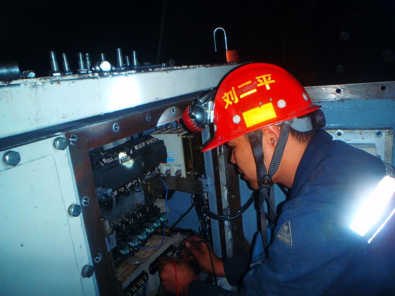 陜煤建設(shè)掘進公司：1207米！一機雙巷掘進再創(chuàng)佳績