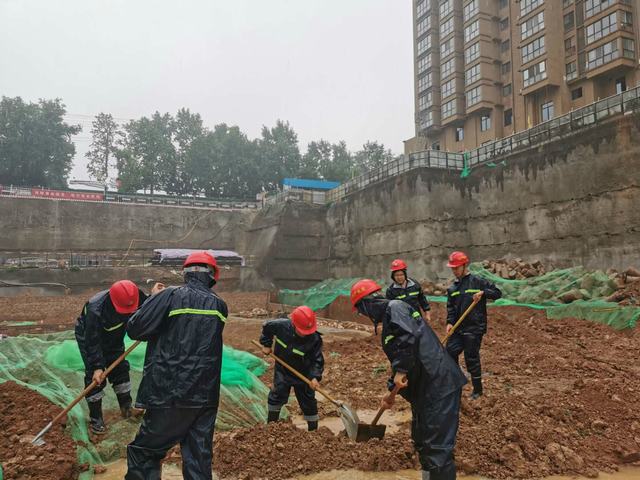 陜煤建設(shè)韓城分公司土建二項目部：雨期來臨，聞“汛”而動，嚴陣以待抓“三防”