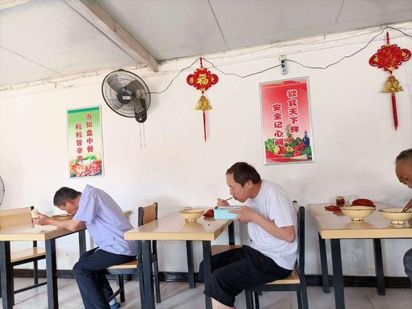 陜煤建設(shè)洗選煤運(yùn)營公司：一谷一米千滴汗 拒絕浪費(fèi)傳美德