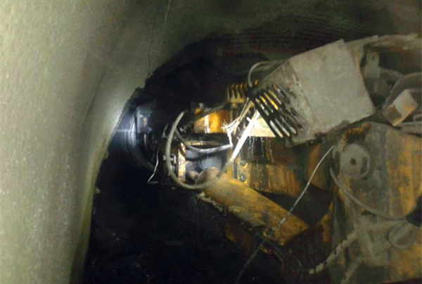 陜煤建設礦建三公司雙龍項目部二盤區(qū)輔助運輸巷與10#聯絡巷順利貫通