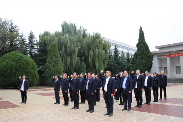 陜煤建設澄合分公司：黨旗飄在我心中 主題黨日“別樣紅”