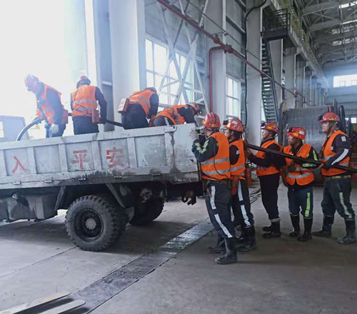 陜煤建設(shè)機(jī)電安裝公司承建紅柳林北二盤區(qū)綜采面主供電系統(tǒng)安裝完工