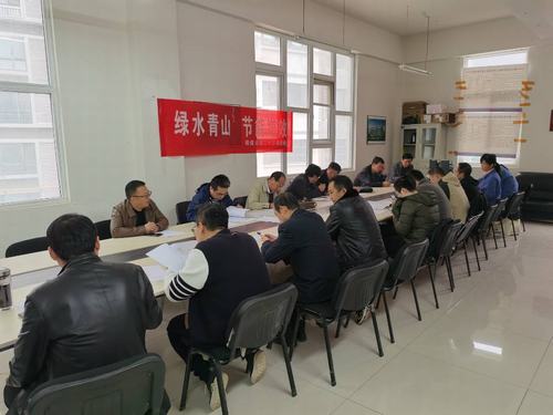 陜煤建設(shè)銅煤公司第二十三項(xiàng)目部承建銅煤一號(hào)居住區(qū)1、2、3#車庫(kù)順利通過(guò)驗(yàn)收