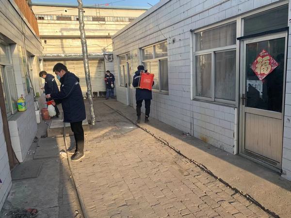 陜煤建設(shè)韓城分公司安裝三項(xiàng)目部堅(jiān)守一線戰(zhàn)“疫”情