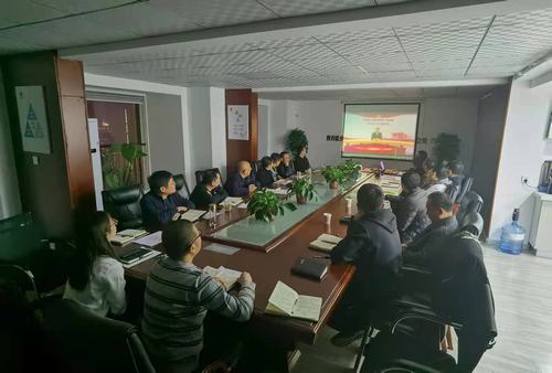 追憶崢嶸黨史，學(xué)習(xí)紅色精神