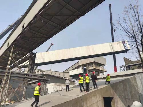 陜煤建設(shè)咸陽分公司承建的生態(tài)水泥有限公司改擴(kuò)建55萬噸/年水泥立磨粉磨系統(tǒng)項目再得新進(jìn)展