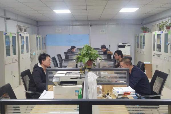 陜煤建設(shè)礦建二公司車村項(xiàng)目部：線上培訓(xùn)“不打烊”鏈工寶上“練功忙”