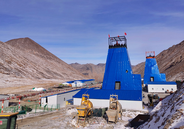 【五一項目建設(shè)專題十三】陜煤建設(shè)礦建三公司：喜迎五一，天山項目建設(shè)大干正酣！