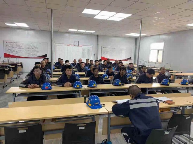 【五一項目建設(shè)專題五】陜煤建設(shè)洗選煤運營公司紅柳林洗煤廠項目部：堅守“五一”立足安全 詮釋勞動之美