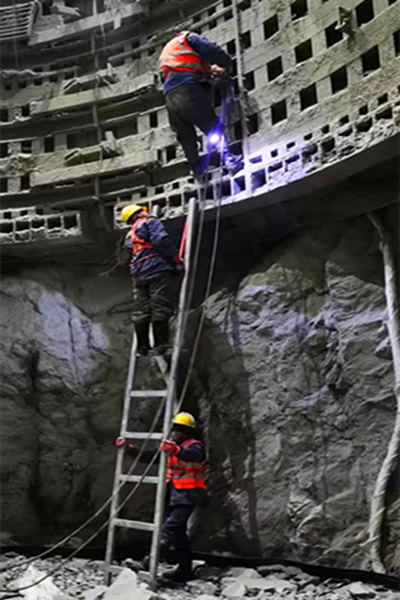 陜煤建設(shè)礦建三公司天山項(xiàng)目部：不待揚(yáng)鞭自奮蹄