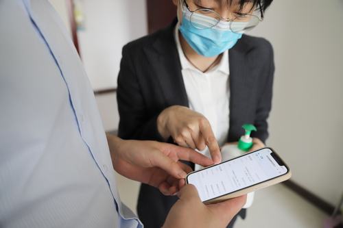 陜煤建設(shè)洗選煤運營公司：關(guān)愛職工“接種”健康，筑牢防疫安全屏障