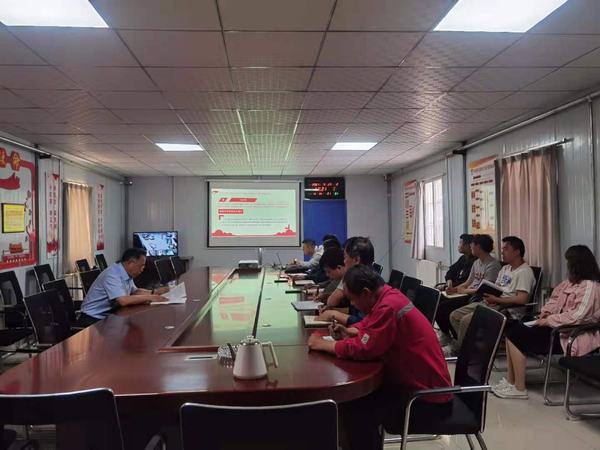 陜煤建設(shè)礦建二公司車村項(xiàng)目部黨支部:從黨史學(xué)習(xí)教育中汲取奮進(jìn)力量