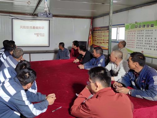 陜煤建設(shè)洗選煤運(yùn)營(yíng)公司第一項(xiàng)目部開展安全教育培訓(xùn)活動(dòng)