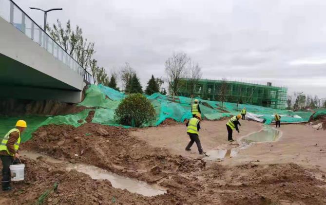 陜煤建設綠宇公司：下好“防”字棋 撐起雨季安全生產“保護傘”