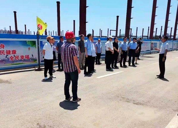 省政府參事、省文史館員調(diào)研組一行蒞臨南京金龍年產(chǎn)純電動商用車建設(shè)項(xiàng)目調(diào)研指導(dǎo)工作