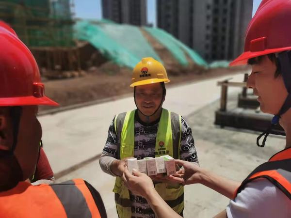 陜煤建設銅煤公司第二十三項目部烈日炎炎戰(zhàn)高溫 多措并舉保安全生產