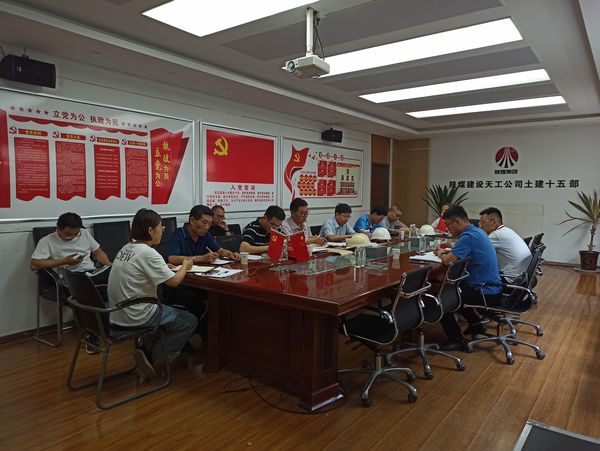 陜煤建設(shè)天工公司承建的陜煤化研究院一期B、C區(qū)施工項(xiàng)目順利通過(guò)主體驗(yàn)收