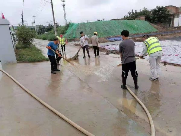 陜煤建設(shè)天工公司渭陽佳苑項(xiàng)目“雨季三防”有妙招，未雨綢繆早預(yù)防