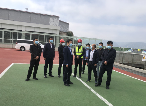 彬州市市長陳加寶、副市長馮永勝蒞臨銀西高鐵彬州站前廣場項(xiàng)目調(diào)研指導(dǎo)