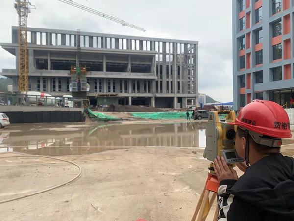 “國慶節(jié)”，他們在施工一線這樣過