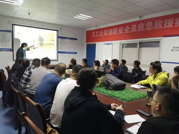 陜煤建設(shè)天工公司“建筑屋面工程標(biāo)準(zhǔn)化”管理顯成效