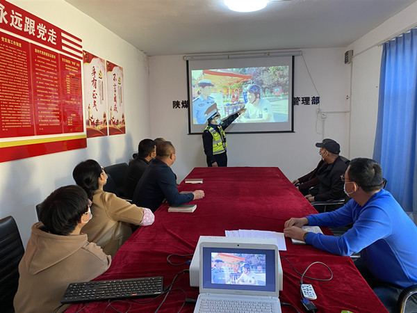 陜煤建設(shè)澄合分公司物管部開展“一盔一帶”交通安全主題宣傳活動(dòng)