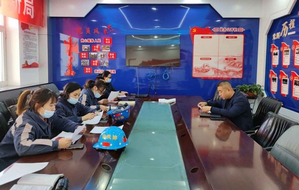 陜煤建設(shè)洗選煤運(yùn)營(yíng)公司紅柳林洗煤廠項(xiàng)目部：“靚”化庫(kù)房環(huán)境，“敲”好盈余算盤