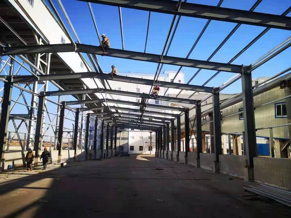 陜煤建設(shè)天工土建二部針對冬季施工“三管齊下” 確保施工安全高效