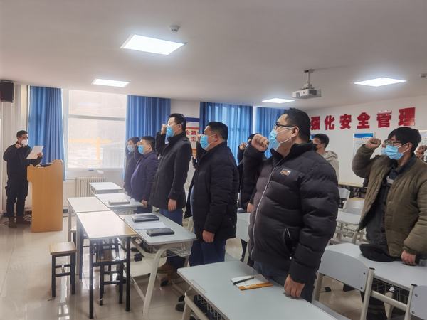 陜煤建設(shè)礦建二公司車村項(xiàng)目部為員工送上安全宣講“盛宴”