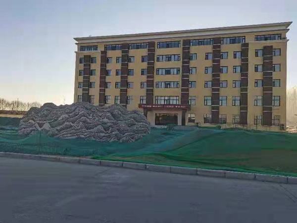 陜煤建設(shè)銅煤公司第八項(xiàng)目部承建的靖神鐵路孟家灣機(jī)輛中心項(xiàng)目順利通過竣工驗(yàn)收并移交