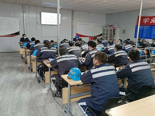 陜煤建設(shè)洗選煤運(yùn)營公司紅柳林洗煤廠項目部：力求精細(xì)標(biāo)準(zhǔn) 力保生產(chǎn)安全