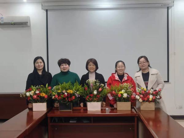 陜煤建設(shè)設(shè)備租賃中心舉辦慶?！叭恕眿D女節(jié)活動(dòng)