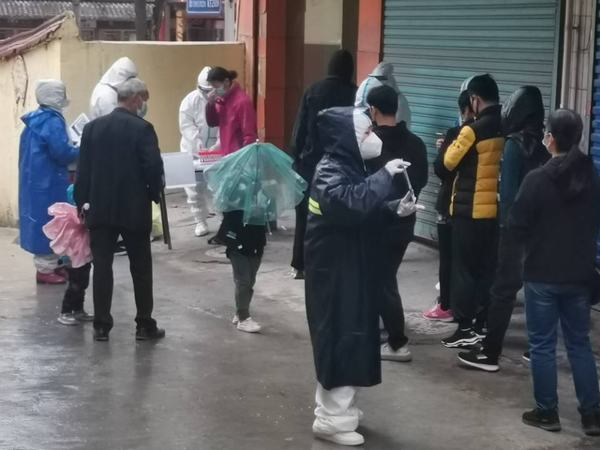 陜煤建設銅煤公司：踐行“大白”精神 青年“疫”不容辭