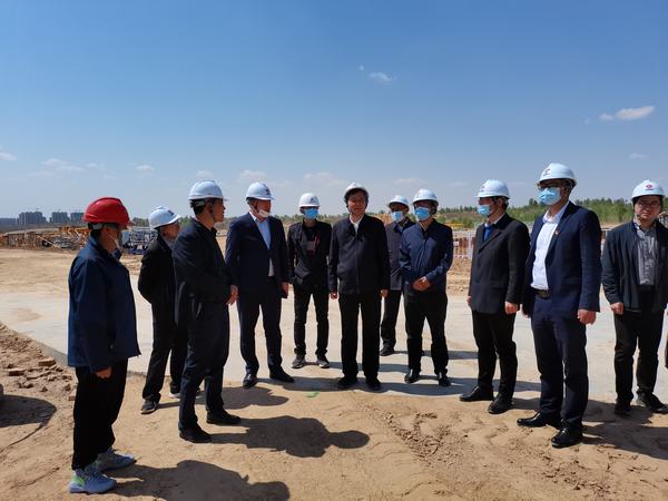 榆林市委副書記、市委黨校校長李雄斌一行蒞臨榆林市委黨校新校區(qū)項目檢查指導(dǎo)工作