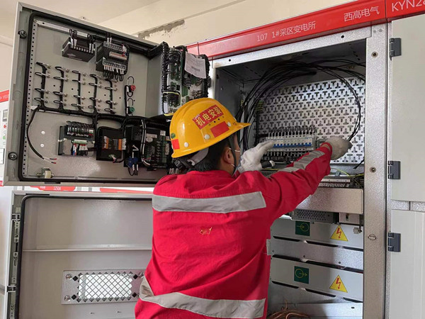 看，這是我們的勞動節(jié)！