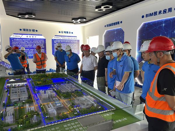 路橋分公司綏德項(xiàng)目部到榆林市西沙7萬(wàn)噸水廠項(xiàng)目觀摩交流