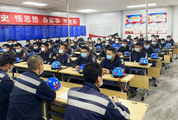 陜煤建設(shè)洗選煤運(yùn)營(yíng)公司紅柳林洗煤廠項(xiàng)目部：應(yīng)戰(zhàn)酷夏，防暑降溫有“涼”策