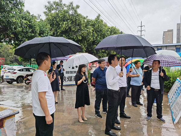 涇陽縣縣長郝瑞耀一行蒞臨涇陽縣西城保障房項(xiàng)目對防汛工作檢查指導(dǎo)