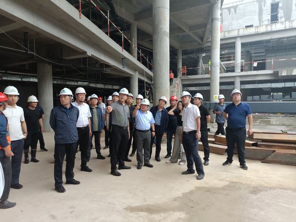 榆林城投集團(tuán)黨委書記、董事長、總經(jīng)理郝君一行深入陜煤建設(shè)榆林公司施工項(xiàng)目檢查指導(dǎo)工作