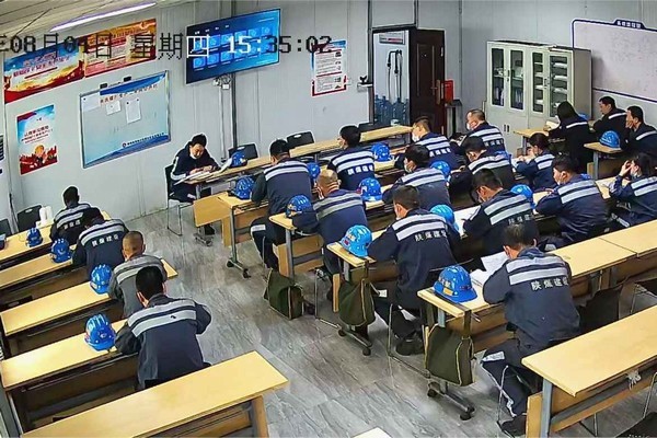 陜煤建設(shè)洗選煤運(yùn)營(yíng)公司：下好班前“先手棋” 系牢安全生產(chǎn)第一?！翱圩印?></div>
                                <div   id=