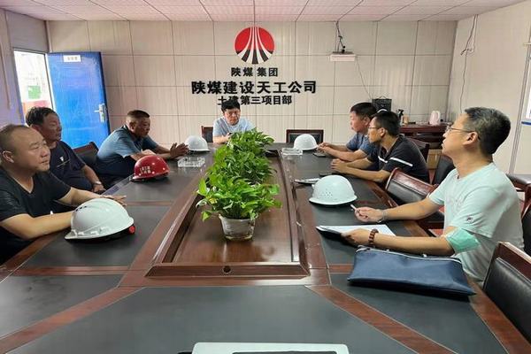 包頭市東河區(qū)住建局、包頭市東河區(qū)應(yīng)急管理局深入陜煤建設(shè)天工公司中潤府一期項目檢查指導(dǎo)工作