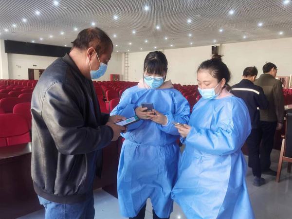 陜煤建設(shè)礦建二公司車村項(xiàng)目部：抗疫保產(chǎn)姊妹花