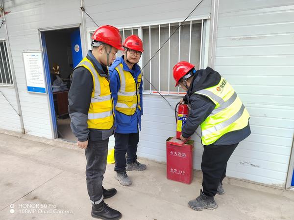 陜煤建設(shè)銅煤公司:基層項(xiàng)目部排查宿舍隱患 筑牢安全防線
