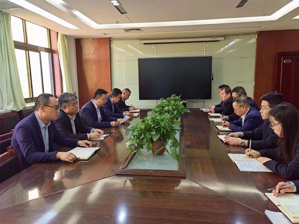 陜煤建設(shè)煤礦運(yùn)營(yíng)服務(wù)分公司召開干部大會(huì)