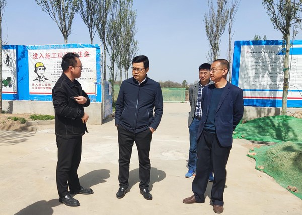 陜西彬長文家坡礦業(yè)有限公司董事長、總經(jīng)理徐景果蒞臨陜煤建設路橋分公司彬長項目部檢查