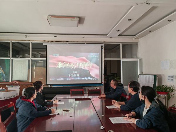 陜煤建設(shè)韓城分公司土建五項(xiàng)目部黨支部“ 嚴(yán)守紀(jì)律底線 加強(qiáng)作風(fēng)建設(shè)”系列活動