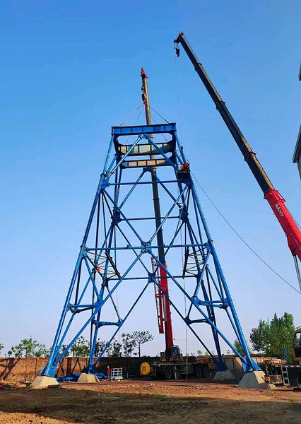 陜煤建設(shè)礦建三公司董東項(xiàng)目部ⅣG型井架安裝工作圓滿(mǎn)完成