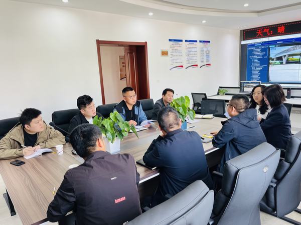 陜西王石凹煤礦工業(yè)旅游開(kāi)發(fā)有限公司深入銅煤公司開(kāi)展對(duì)標(biāo)工作